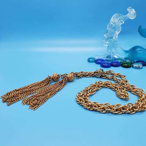 VINTAGE Goldtone open thick chain rope necklace ball and tassels Statement Piece - Picture 4 of 6